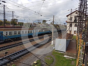 Pasagerski pociÃâ¦g na stacji kolejowej we Lwowie na Ukraine. photo